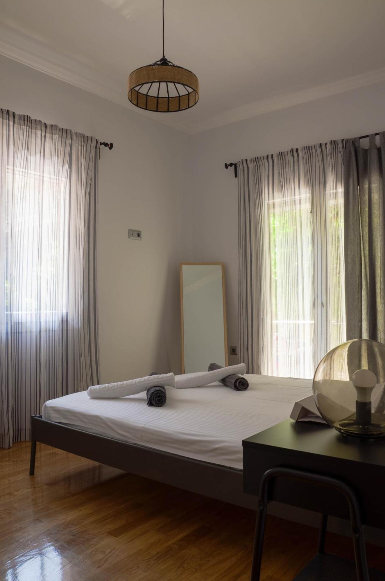 Adorable 2 Bedroom Apartment Close To Ancient Athens City Center Atenas Exterior foto